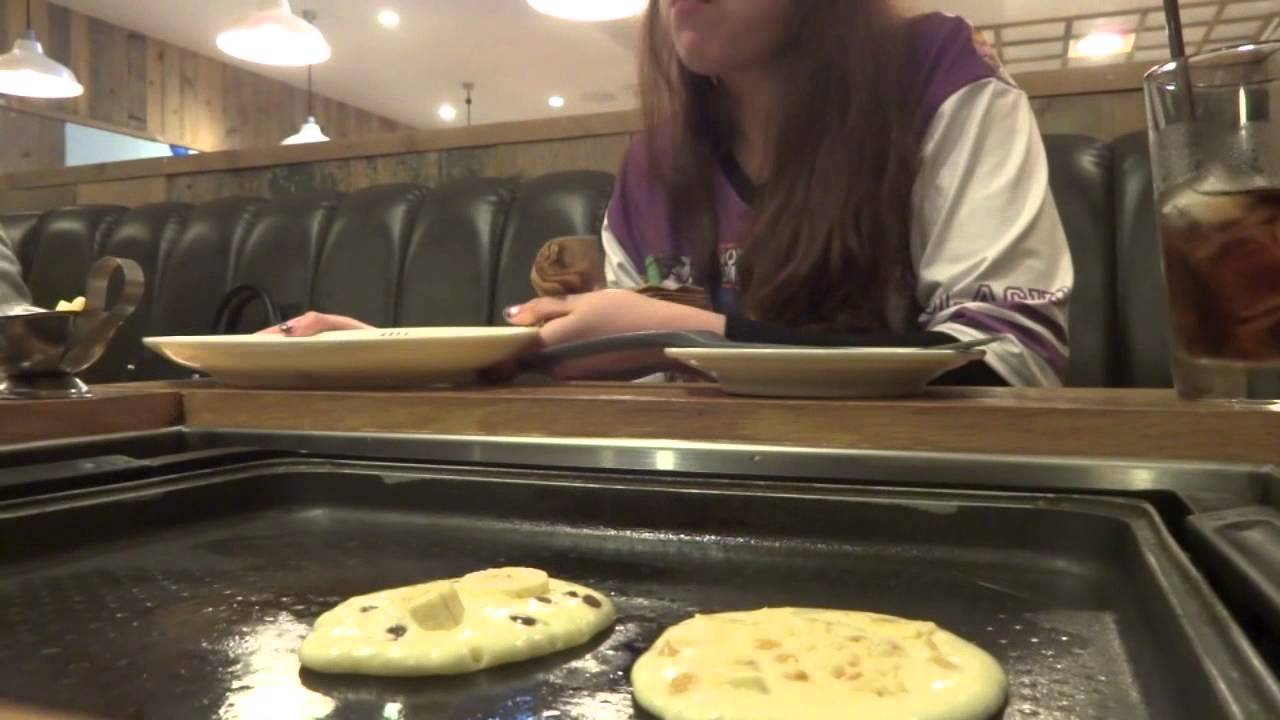 cooking-your-own-food-at-japanese-restaurants-yakiniku-and-pancake