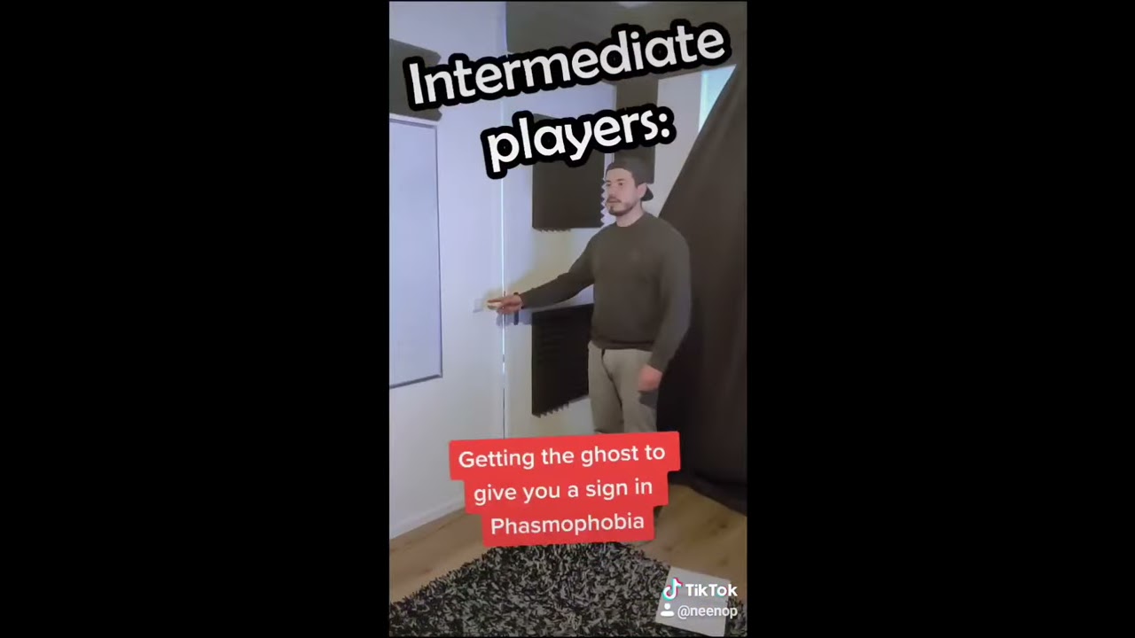 How New Vs Intermediate Pro Players Provoke The Ghost For A Sign In Phasmophobia Shorts
