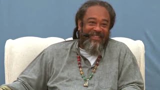 Mooji - No interest in people or family (?) Resimi