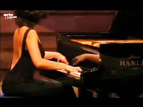 9-brilliant-pianists-under-age-30
