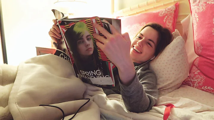 ASMR Magazine Page Turning VOGUE English French Whisper Inaudible