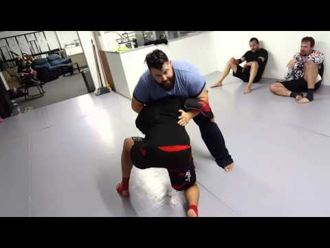 Dynamic Grappling Sneak