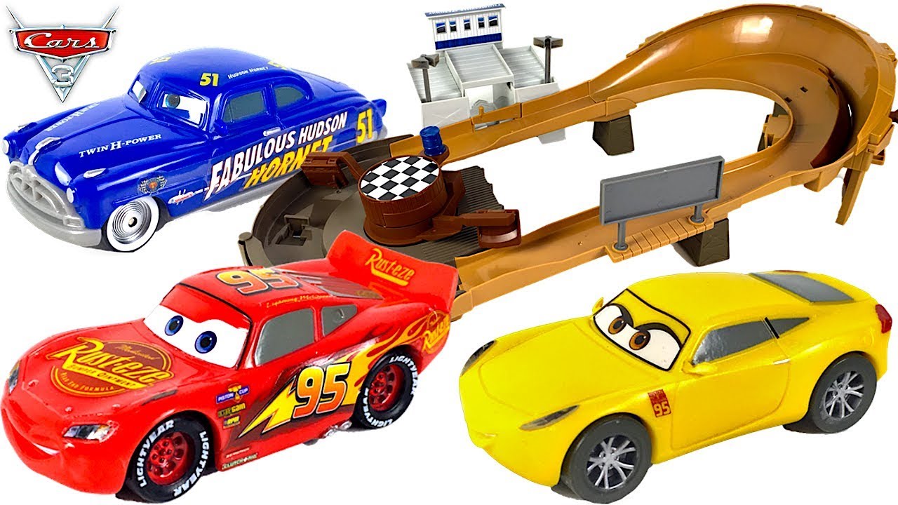 disney pixar cars thomasville racing speedway track set