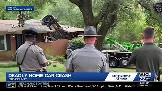 Man dies after crashing into roof of Georgia home