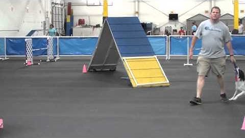 Fidget slow motion running Aframe