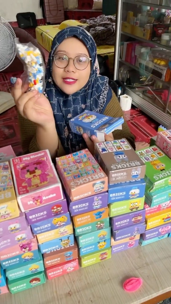 BRICKS CUMA EMPAT RIBU