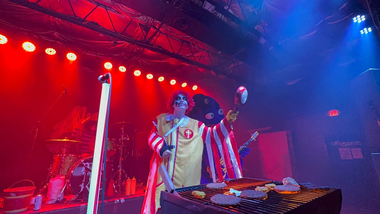 Mac Sabbath Performs “Frying Pan” LIVE At Conduit Winter Park, Florida