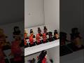 tässä on kaikki minun Lego Ninjago keltaiset ja punaiset Lego minifiguurit.