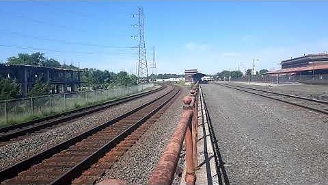NS 212 passes bound brook nj with a a GE leader (hornshow)