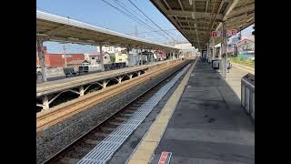JR阪和線 223系0番台　紀州路快速和歌山行き。和泉砂川3番のりば到着！