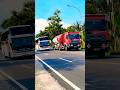 BALAPAN TRUK TANGKI PERTAMINA VS BUS SINAR JAYA BLONG KANAN NGEBUT #shorts #trending #viral