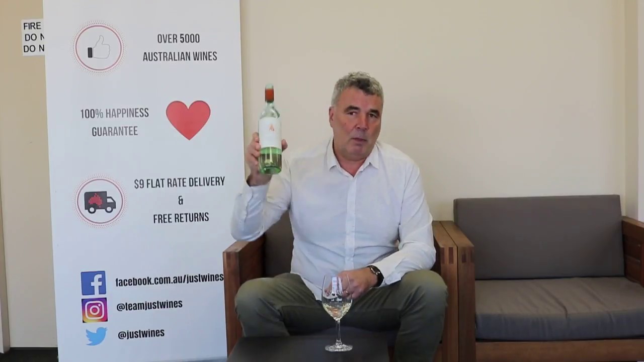 Robert Oatley Chain of Fire Sauvignon Blanc Semillon 2017 Wine Review