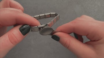 How to assemble an Italian charm bracelet with a tool | MyItalianBracelet