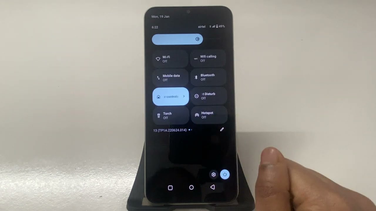 How to Customize Notification Status Bar in Realme C30