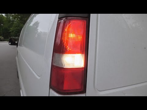 Chevrolet Express /