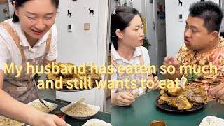 丈夫食量惊人，吃不停歇的搞笑瞬间