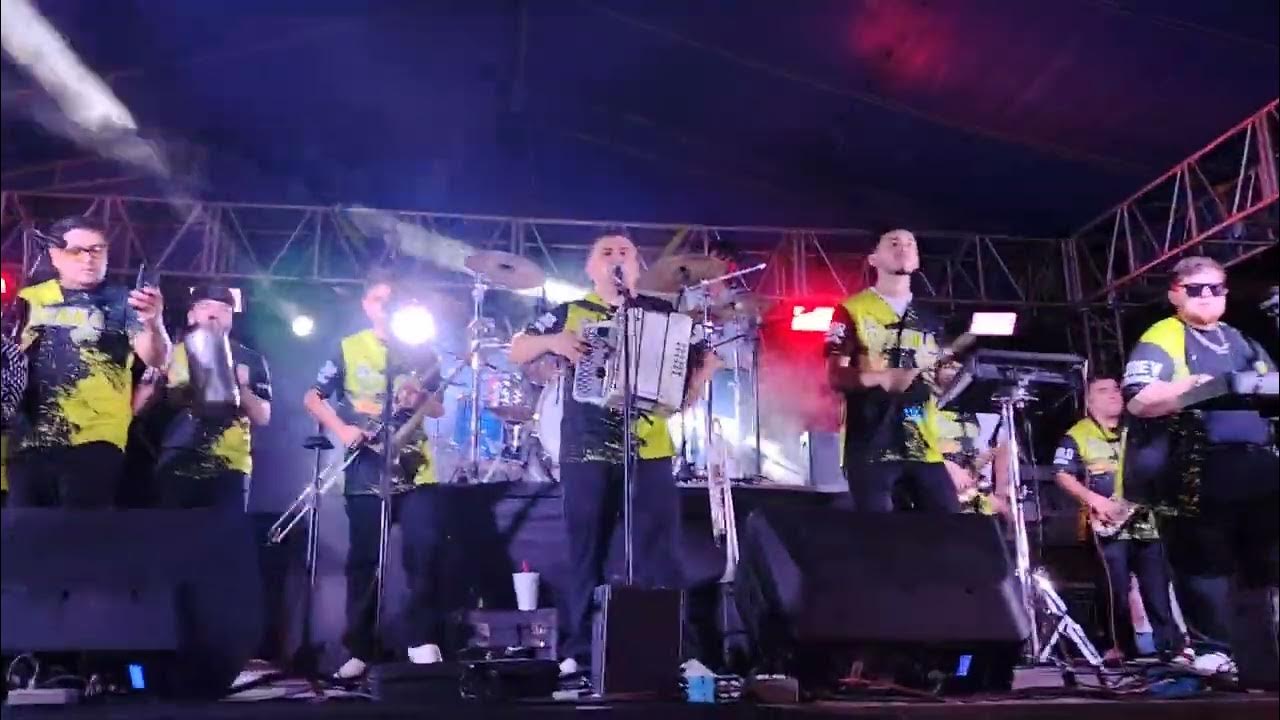 La tropa estrella "La cumbia del trombón" en vivo La tropa estrella "La cumbia del trombón" en vivo