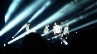 EXO Dubstep Intro + Growl (The EXO'luXion in Chicago)
