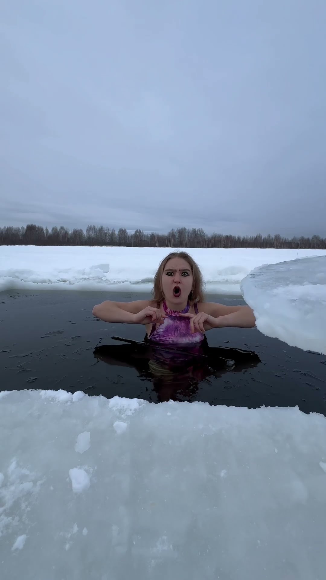Ice UFO ? #icequeen #ice #galkina_anechka #winter