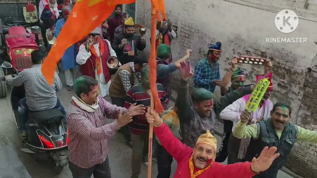 Rang bharini Ekadashi Shri Radha Rani ki Prabhat Feri mein atrauli me 27.02.2026