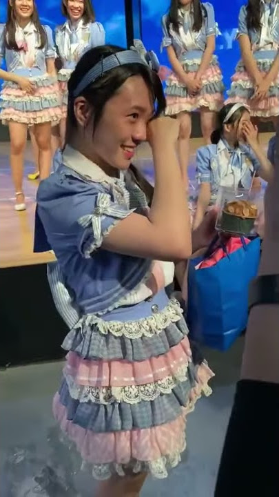 celine jkt48 ucapan ulang tahun di shonichi theater fly team t