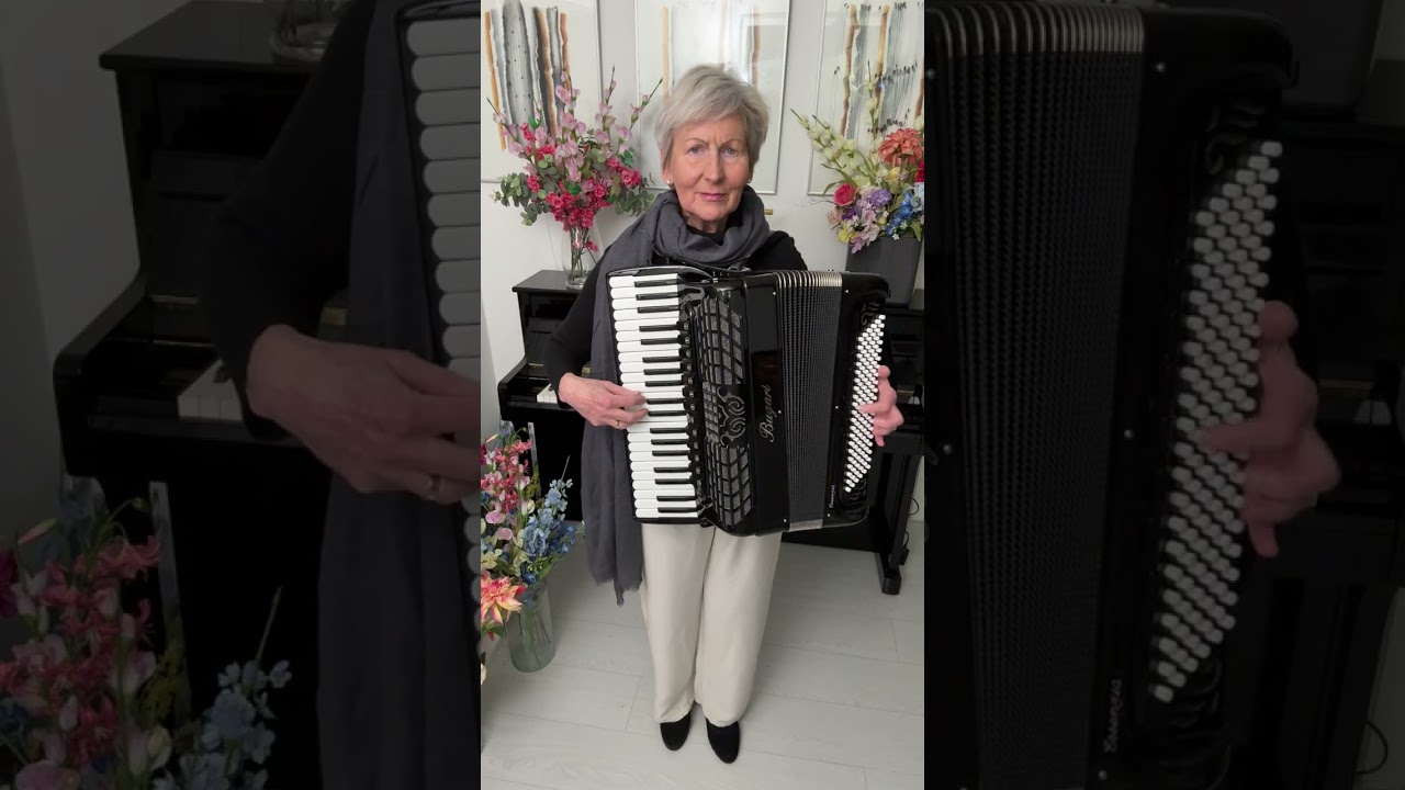 Esperanza (Hoop) - from Lammy Bruyns