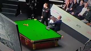 absolute Chaos at the Crucible #snooker #sheffield