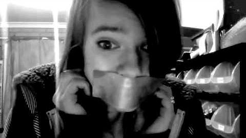 Shimmy a go go - Short Stack music video