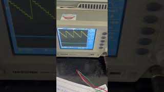 DAC SawTooth Waveform