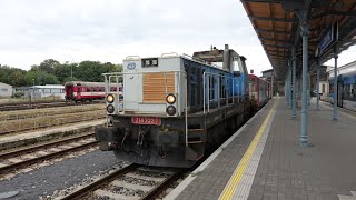 ČD 714 mit zwei Brotbüchsen - Abfahrt in Liberec