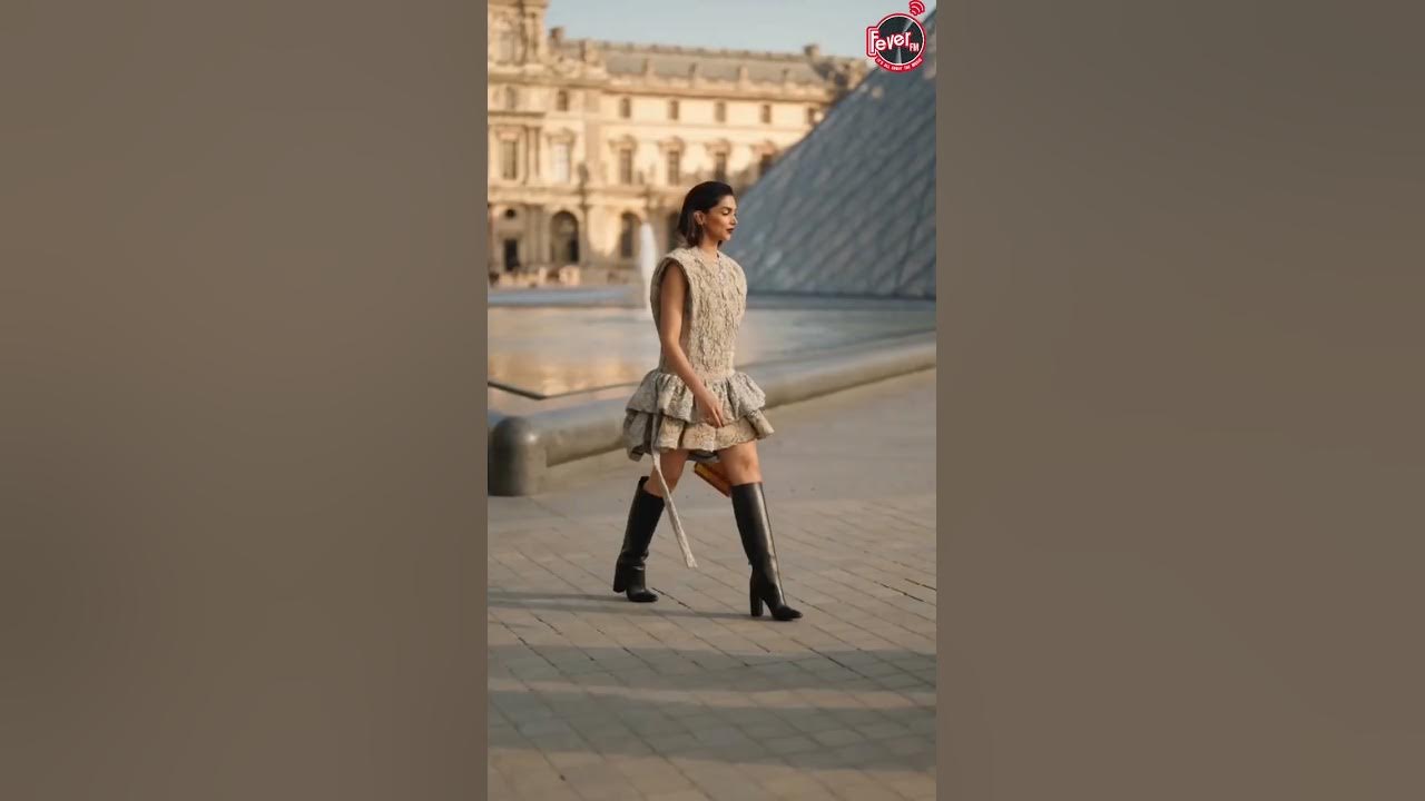 Deepika Padukone attends the Louis Vuitton Womenswear SS23 Show during  Paris Fashion Week in Paris, France