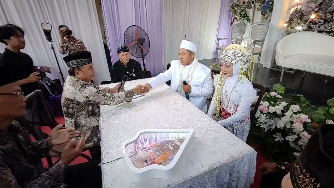 Ijab Qobul Bahasa Indonesia Berujung Kaget Gara-Gara Kata “Tunainya”