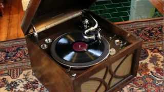 Video thumbnail of "Ivor Novello - We'll Gather Lilacs (HMV 150 Table Grand Gramophone)"
