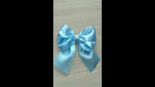 #Shorts ПОСМОТРИТЕ как быстро завязать БАНТ из АТЛАСНОЙ ЛЕНТЫ / RIBBON BOW