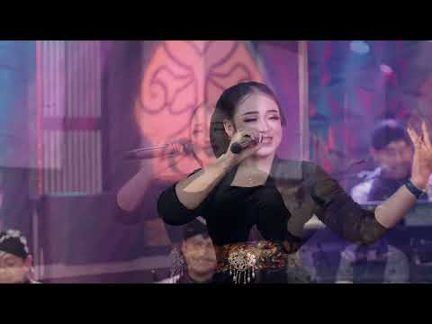 Shinta Arsinta feat Arya Galih - Lamunan | Sagita Assololley | Dangdut (Official Music Video)