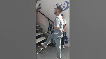 الرابور الحر اثناء صعوده منصة طنجة في اولى سهرات مهرجان اتصالات المغرب 