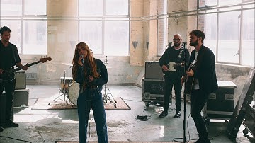 Elina feat. James TW - Scars (Official Performance Video)