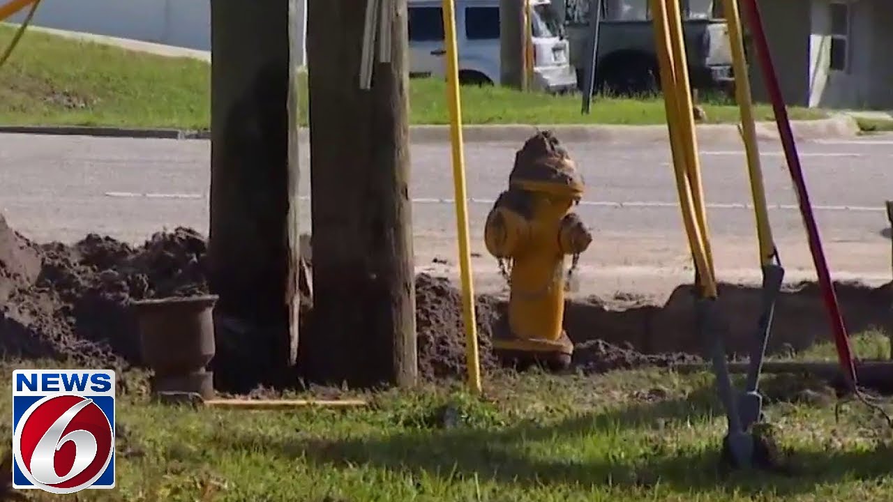 Fire hydrant hit-and-run crash floods Florida neighborhood