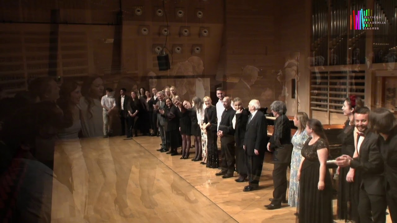 Vivat academia: 25/50: Piano Extravaganza!