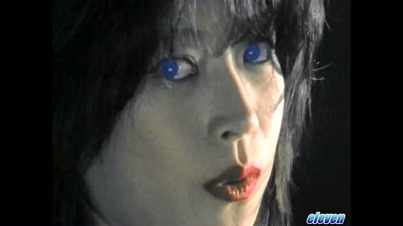 中森明菜 MOON LIGHT SHADOW ー月に吠えろー - YouTube
