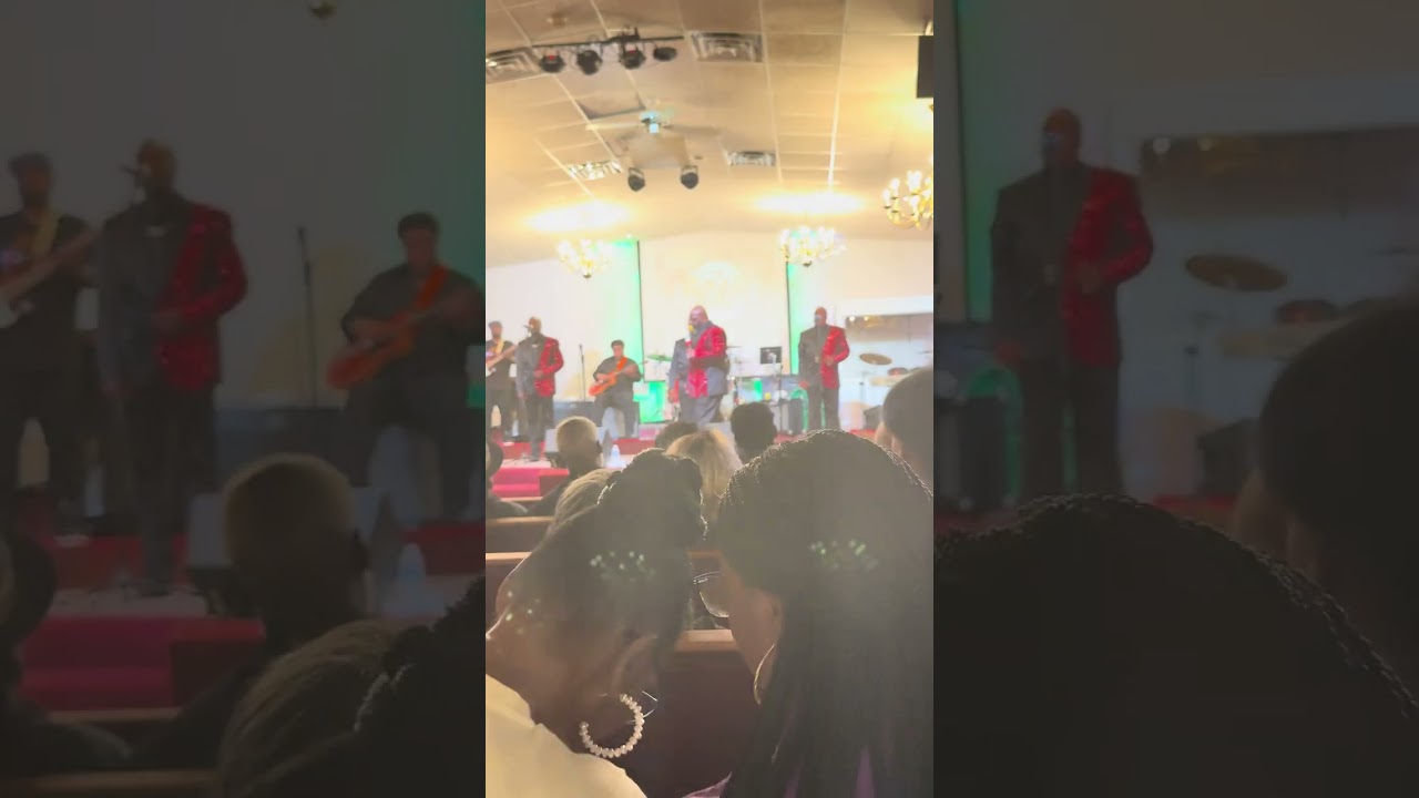 The Mighty Clouds of Joy live in Norfolk Virginia