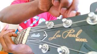 Tuning your guitar by ear useing 5th fret technique