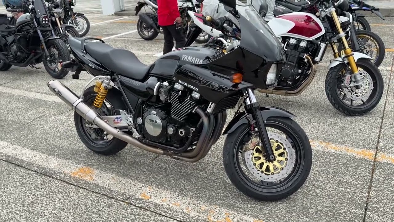 I found a bike that had been forgotten! Yamaha XJR1200R - YouTube