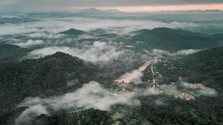Clouds Surround this beautiful small town in Malaysia every morning - Sungai Lembing Pahang