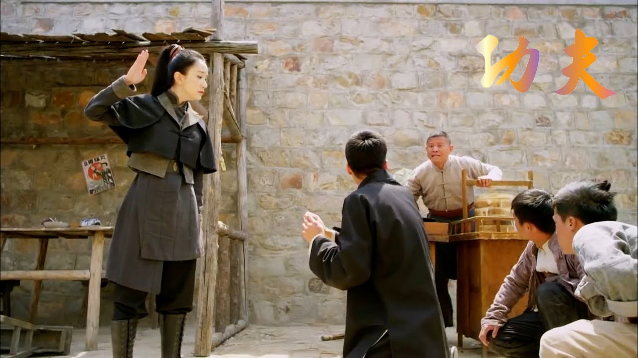 功夫電影！街頭惡霸欺負女孩，哪料女孩是功夫高手 🔥 功夫 | Kung Fu