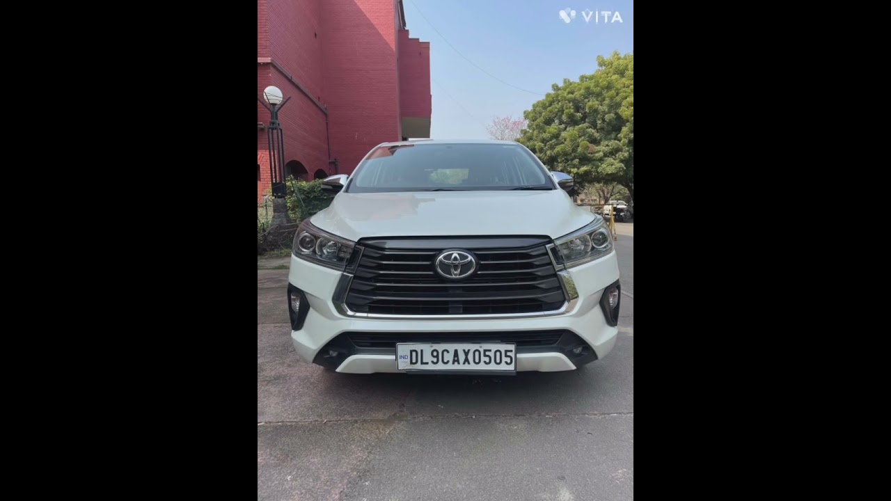 CRYSTA 2.4Z 7S MT,AIRBAGS, PUSHBUTTON,ALLOY.W. 29000KM,RS.18.50LCS అమ్మబడును.ఢిల్లీలో🚘☎️✈️9346242721