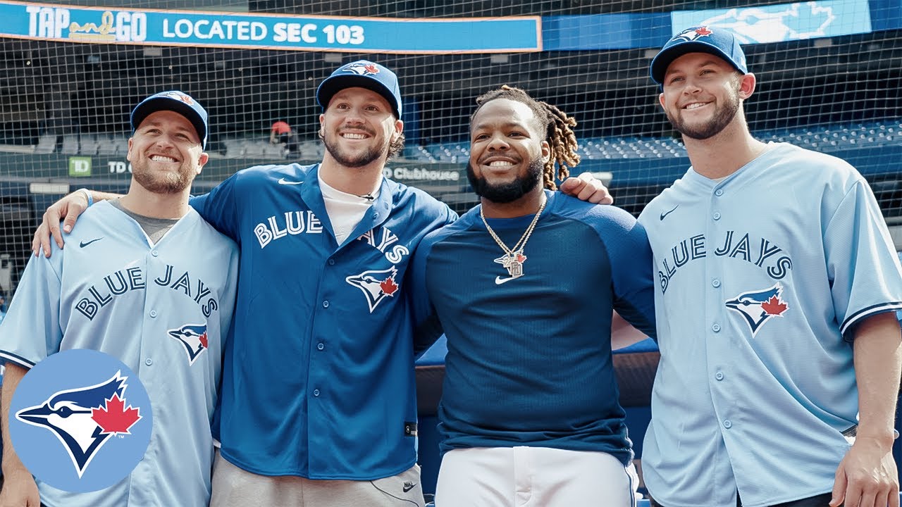 Josh Allen and the Buffalo Bills visit the Toronto Blue Jays! - oggsync.com