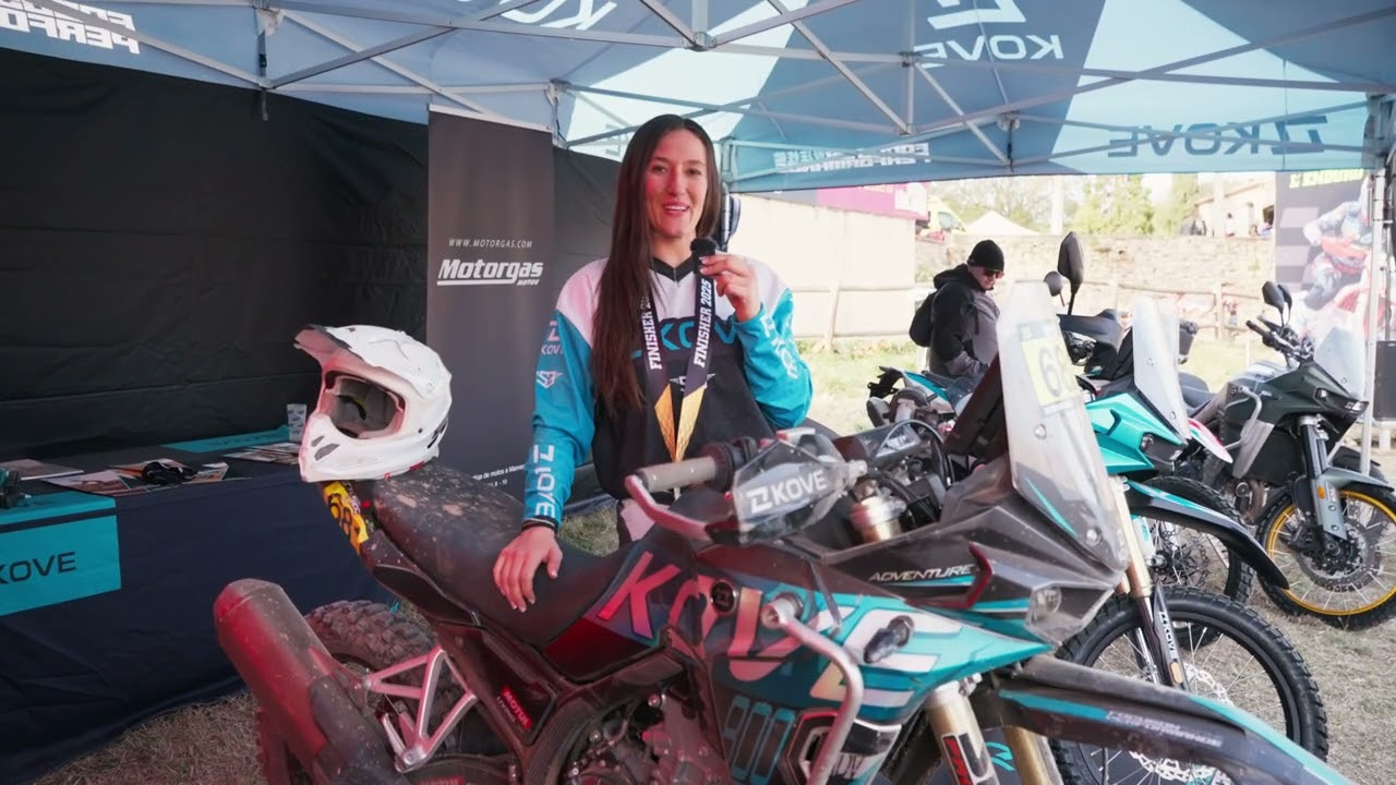 Dominio de la KOVE 800X en el EnduRoc 2025