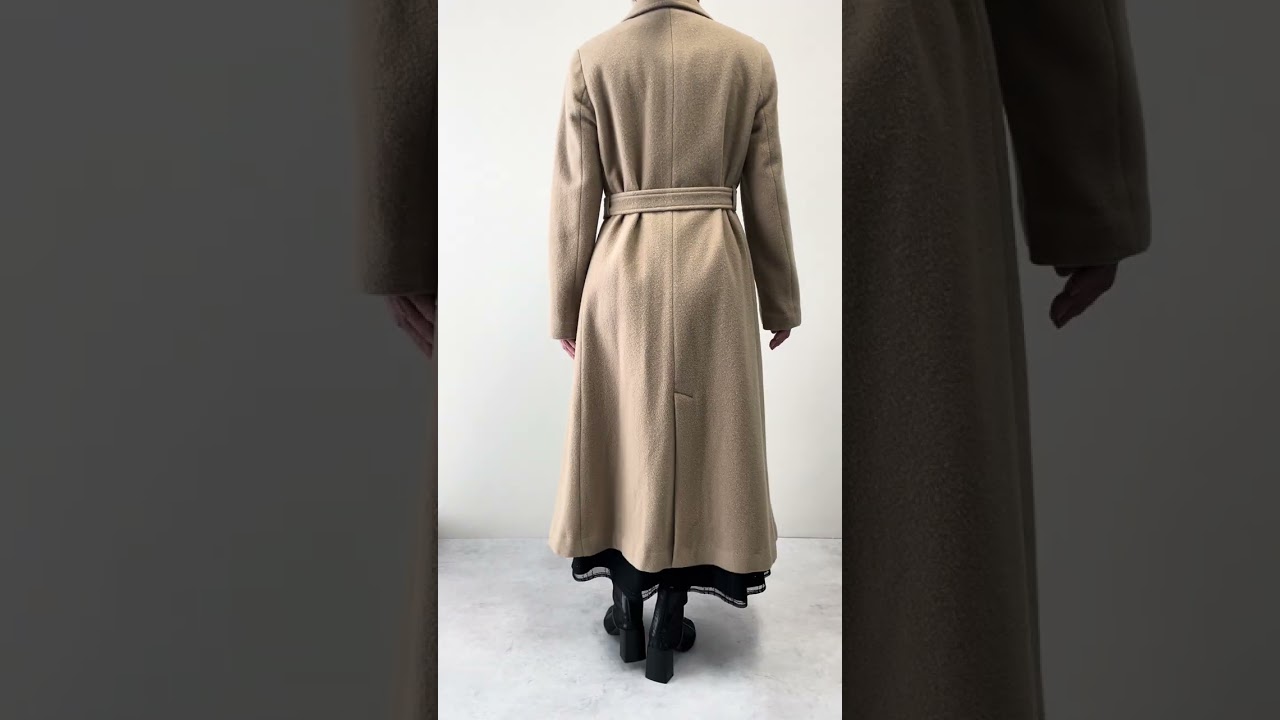 キャメルのテーラーベルテッドロングコート[M] NATURAL BEAUTYの