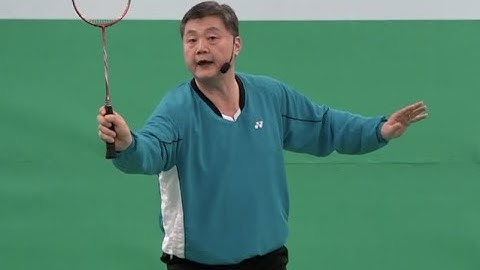 Badminton Footwork Skills-How To Do The Forehand Tap Net Kill Step